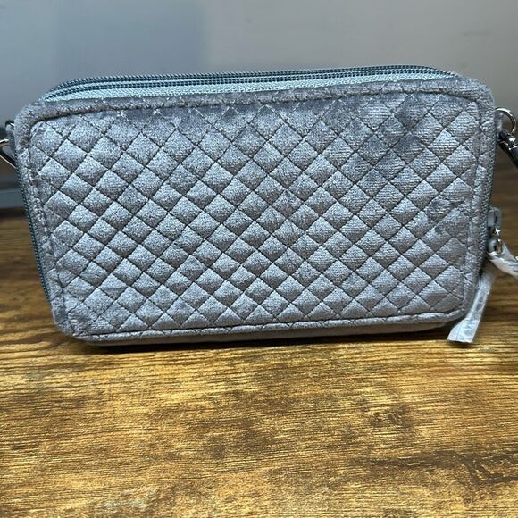 Vera Bradley Iconic RFID All in One Crossbody Wristlet Gray Dragonfly Flower NWT - Picture 4 of 10